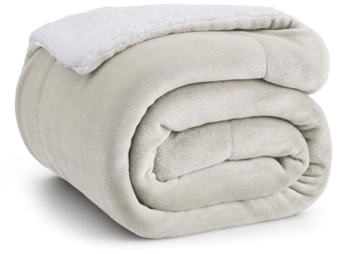 Bedsure Plaid Polaire Sherpa Couverture - Douce et Chaude Double Face avec Fourrure d'agneau et Tissu Polaire pour Canapé et Lit, 2 Personnes, Épais - XL 130x150 cm, Beige