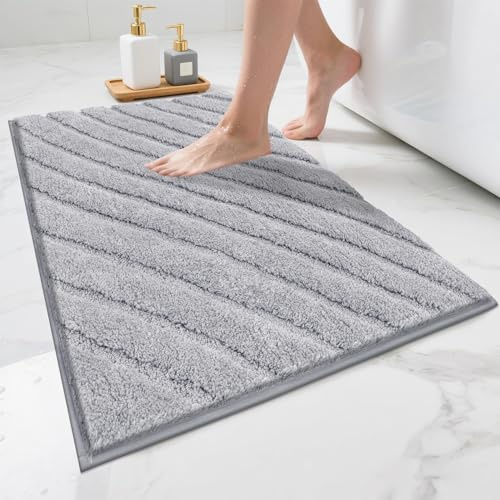 SHACOS Tappetino da bagno, antiscivolo, in microfibra, tappeto per bagno, assorbe l'acqua, lavabile, grigio chiaro, 45 x 65 cm