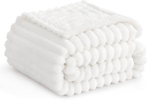 RUIKASI Fleece Throw Blanket for Sofa - Single Fluffy White Throws for Sofas Large, Soft Warm Blanket Throw for Couch, Luxury Decorative Ribbed Bed Blanket 130x150cm