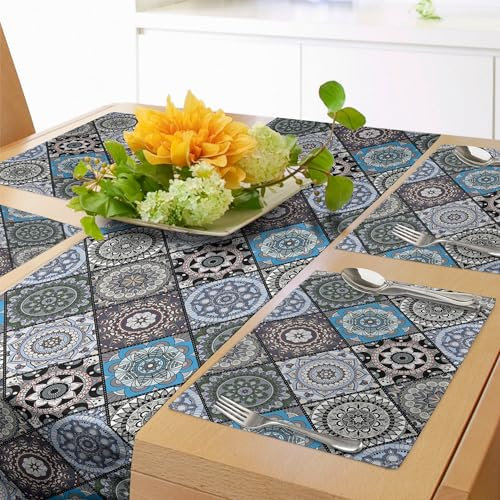 ABAKUHAUS marokkanisch Tischläufer & 4 Stück Tischsets, Ausführliche Blumen Design Kariertes Muster und Antik Kulturelle Inspirationen, Tischdeko-Set, 180 x 40 cm, Grau Weiß