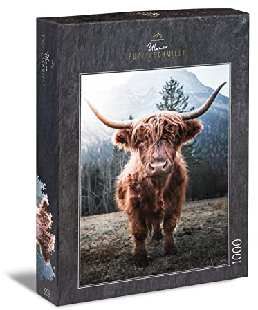 Ulmer Puzzleschmiede - Tier-Puzzle „Hochland“– Klassisches 1000 Teile Puzzle – Puzzlemotiv vom kraftvollen Hochland-Rind auf der Kuh-Weide vor frostiger Alpen-Kulisse