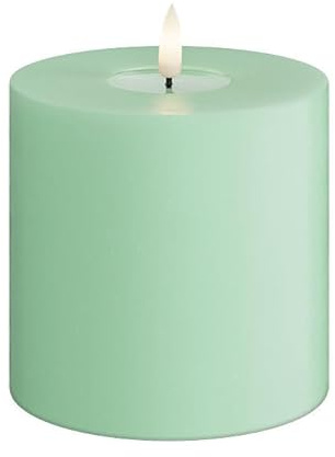 ReWu LED Kerze Deluxe Homeart, Indoor LED-Kerze mit realistischer Flamme auf einem Echtwachsspiegel, warmweißes Licht - Mint Minze 10 x 10 cm