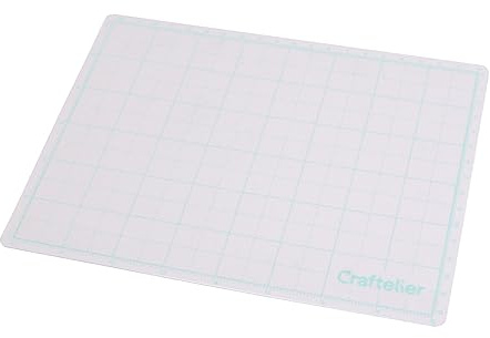 Craftelier - Tapete Translúcido Multiusos de Baja Adherencia y con Cuadrícula de Alineación | No Apta como Base de Corte | Tamaño Total Aprox. 21,59 x 16,51 cm (6.5 x 8.5) - Color Transparente