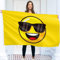 Gelbe Smiley-Flagge - Lustige Flagge - Smiley-Gesicht Sonnenbrille Banner - 110D Polyester - Doppelnaht - 4 Messingösen, Groß 1,5 m x 0,9 m
