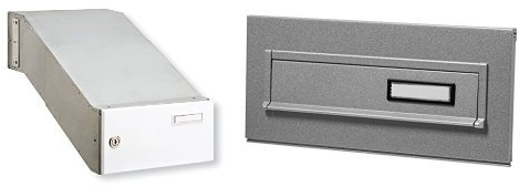 BURG-WÄCHTER Kasten 795 Buzón empotrable, Puerta para retirar el Correo, Sin bocacartas, Blanco & Burg-Wächter Blende 794 Si Bocacartas con Placa de Identificación, Marrón