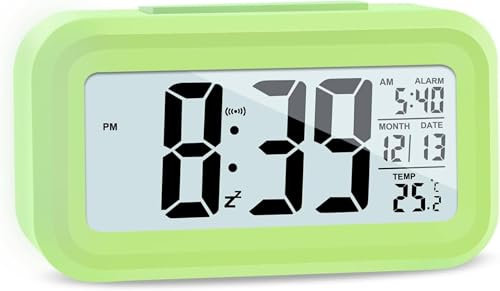 Yuanzeco Night Light 4.5 Display-Digital Clock with Large Screen with Temperature Display,Elder Snooze Alarm Clock with Battery Powered,Office,Kids,(green)