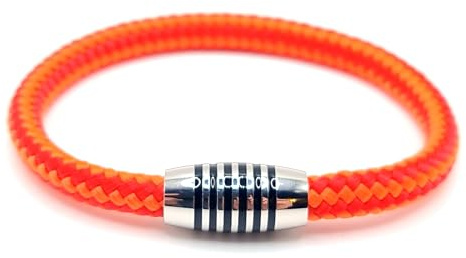 Armband Orange stripes aus farbintensiven Paracord-Segeltau mit schwarz emailliertem Edelstahlmagnetverschluss. (19.00)