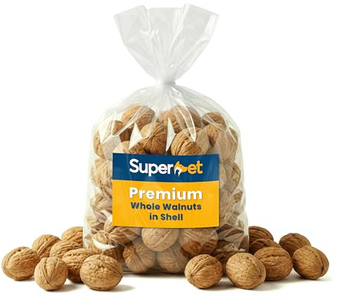 Superpet Premium Walnuts in Shell, Squirrel and Parrot Food, High-Energy Natural Unsalted Nuts, Bird Food for Garden Wildlife, Enrichment Whole Nuts in Shells (1Kg)