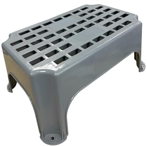 Liberty Leisure Lightweight Plastic Step for Caravan, Motorhome and Home - Non-Slip, Heavy Duty Step Stool, Portable and Durable for Indoor and Outdoor Use