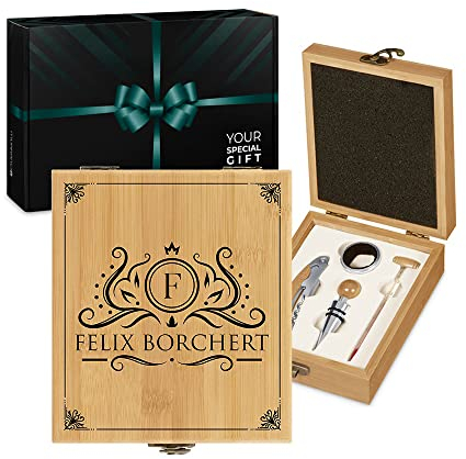 Maverton Weinöffner-Set personalisiert Weinset Sommelier Set - Geschenkbox Holzbox + 4er Weinzubehörset - aus Bambus - Braun - Geschenk zum Geburtstag für Herren - Name