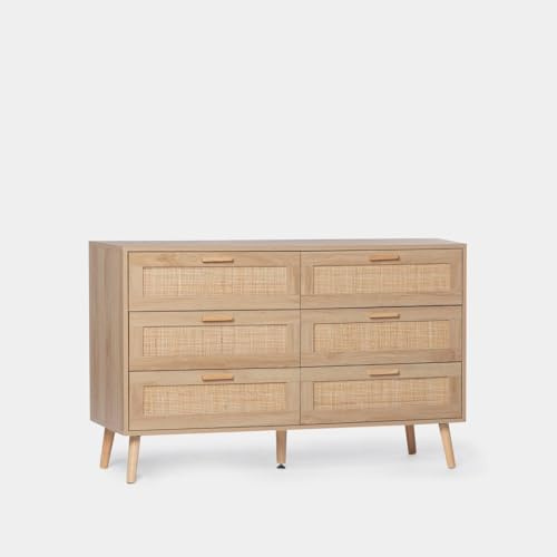 KLAST CómOda de 6 Cajones en Madera Blanca y Ratán Natural, Ideal para un Dormitorio Acogedor y Organizado.