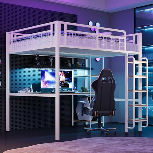 Lubvtti Cama alta de 140 x 200 cm, escalera de seguridad con peldaños, cama infantil con mesa y estante, barrera de seguridad de malla metálica, color blanco (colchón no incluido)