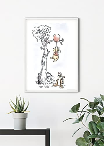 Komar Winnie Pooh Hang on - Größe: 50 x 70 cm, Wandbild, Poster, Kunstdruck (ohne Rahmen), Disney, bunt