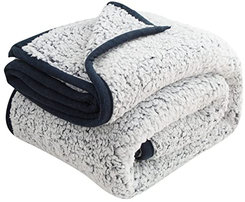 EMME Sherpa Decke Kuscheldecke Flauschig, 152x203cm Dicke und Elegant, Sofadecke Doppelgesicht Extra Weich, Warme Gemütliche Wendbare Flauschige Decke für Sofa und Bett(Navy Blau, 150x200cm)