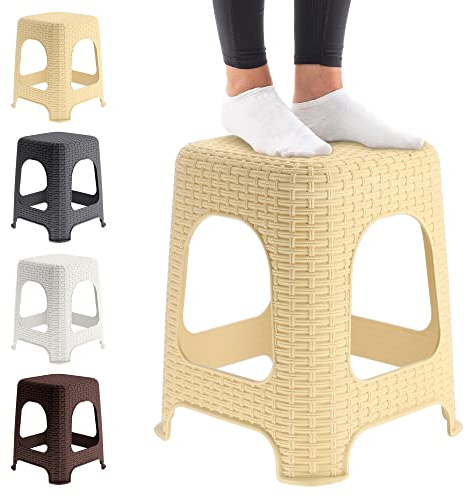 KADAX Pall av plast, stegpall upp till 120 kg, rottingpall med halkfria fötter, badpall, huspall, lätt sittpall, trädgårdspall, pall (beige)