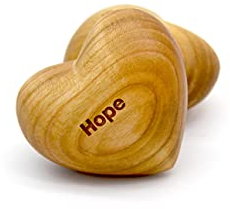 Thankgoods Sag's mit Herz - Handschmeichler 'Hope', Obstholz, Gravur, Geschenkidee