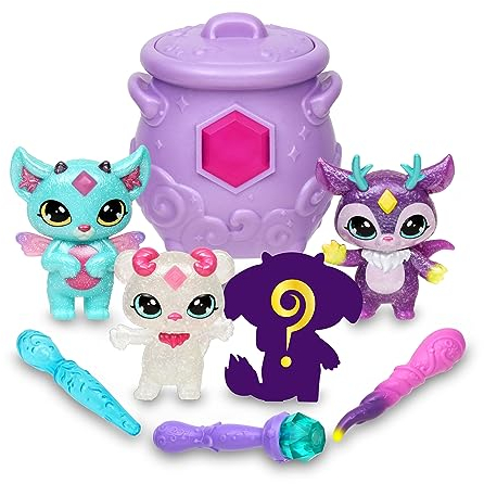 Magic Mixies - Magic Mixlings Mega Pack, magischer Kessel und 4 glänzende Mixies-Puppen, 1 Überraschungsfigur, 3 Zauberstäbe, Sammelspielzeug, Jungen und Mädchen ab 4 Jahren, berühmt (MG002000)