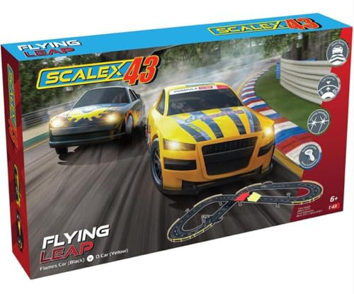 Scalextric 560001002 1:43 Scalex43 Flying Leap F1002P-6,7 m Circuit de Course électrique avec 2 Voitures, 2 rampes de Saut, pour Enfants et Adultes, Multicolore