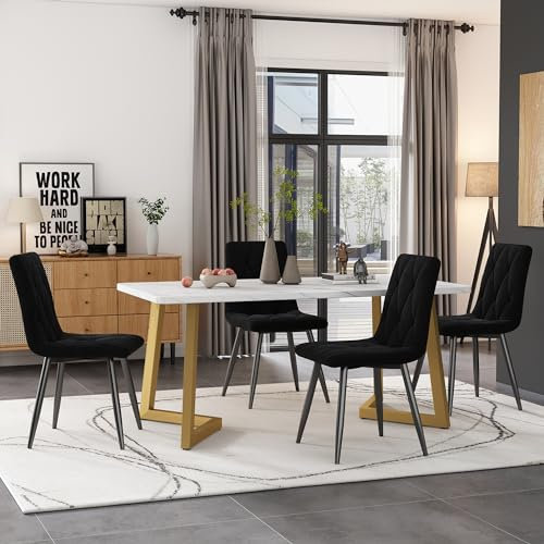 Matgrupp (117 × 68 cm) med 4 svarta sammetstolar, elegant matbord med marmorutseende och gyllene metallben, modernt köksbordsset för matsal