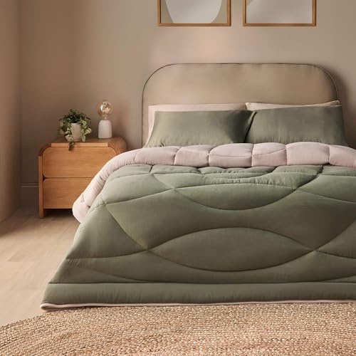 Silentnight Coverless Luxury Washed Duvet & Pillowcase Set - Soft Stylish 10.5 Tog Two Reversible Colours Bed - All Year Round Comfort No Cover Needed - Machine Washable, Olive & Natural, Super King