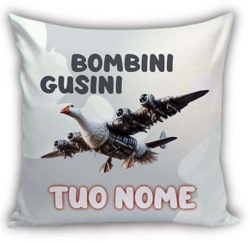 MOCHEIA SHOP Cuscino Personaggi Brainrot Meme Italiano personalizzabile con Nome misura 40x40 cm in ottimo poliestere con chiusura a zip. (BOMBINI GUSINI)