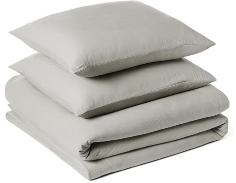 Amazon Basics Parure de Lit 2 Personnes 3 Pièces en Microfibre Prélavée, Extra Douce avec Effet Froissé Naturel, sans Repassage, Housse de Couette 240 x 220 cm et 2 Taies d'oreiller 65 x 65 cm, Gris