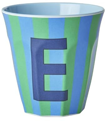 Rice Melaminmugg medium randig med bokstäver, modell för pojkar blå/grön/mint toner, storlek 9 x 9 cm (E pojk)