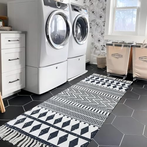 USTIDE Tappeto ultra lungo in cotone con nappe, tessuto a mano, tappeto da cucina, lavabile, per camera da letto, cucina, lavanderia (70 x 180 cm, nero e crema)