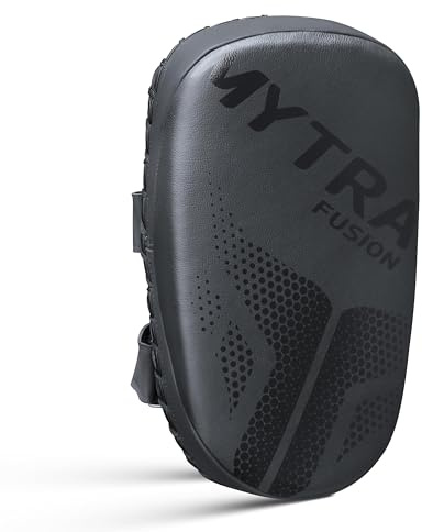 Mytra Fusion Muay Thai Kuddar Läder Böjda Muay Thai Sparkdynor för MMA, Kickboxning, Taekwondo, Träning och Kampsport Sparkdyna Karate Shield Stansdyna