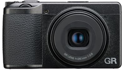 RICOH GR IIIx HDF, modèle d'extension de la série GR existante avec filtre de diffusion des hautes lumières intégré, appareil photo numérique compact avec capteur CMOS 24 MP APS-C, objectif 40 mm F2.8