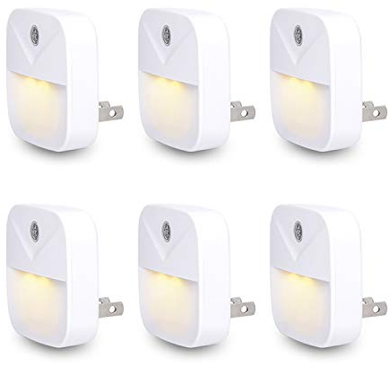 Uigos LED Night Light Plug in with Dusk to Dawn Sensor, Auto On Off Nightlight for Bedroom Bathroom Hallway Stairs Kitchen, Warm White Glow, Energy Efficient, Safe for Kids Elderly, 6 Pack