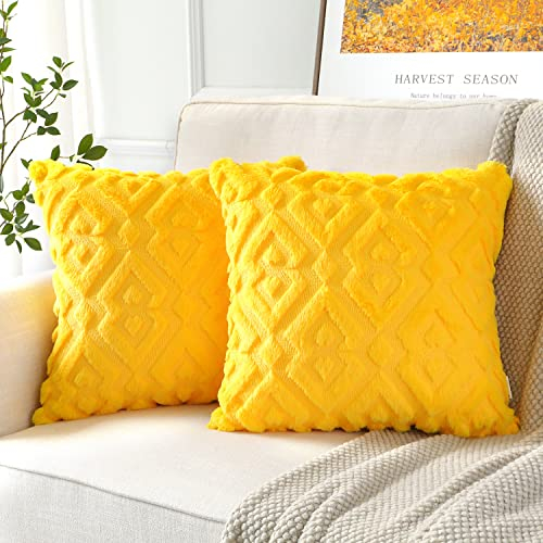 Artscope 2er Set Wolle Kissenbezüge Weicher Plüsch Kurzer Wollsamt Dekokissenbezüge Luxuriöses Sofakissen Europäische Kissenhülle für Sofa Schlafzimmer Geometrische Gold-Gelb, 50x50cm