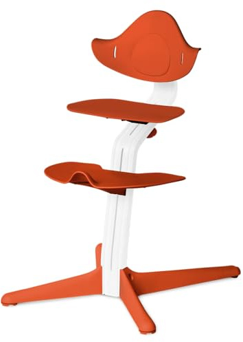 NOMI Hochstuhl – Mitwachsender Kinderstuhl – Gestell aus weiß lackierter Eiche mit Sitz in Orange
