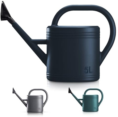 Keplin Arrosoir en plastique de 5 L avec rosace en acier inoxydable – Arrosoir de jardin durable pour plantes et fleurs – Arrosoir facile à verser pour l'extérieur et l'intérieur – Bleu marine
