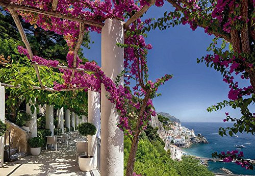Komar Fototapete AMALFI | 368 x 254 cm | Tapete, Wand, Dekoration, Wandbelag, Wandbild, Wanddeko, Amalfiküste, Italien, Meer, Urlaub, Blumen, Blüten | 8-931
