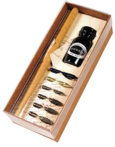 Brause 195B - Un coffret de calligraphie contenant 6 plumes (Sténo, Cito fein, Pfannen et Bandzug 1mm, 2mm, 3mm), un porte-plume en bois et un flacon d'encre noire Jacques Herbin 15 ml