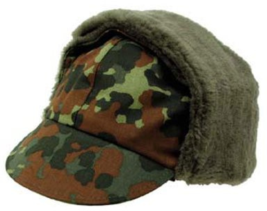 Wintermütze der Bundeswehr, Farbe: 5-Farben Flecktarn, Zustand: neuwertig 63