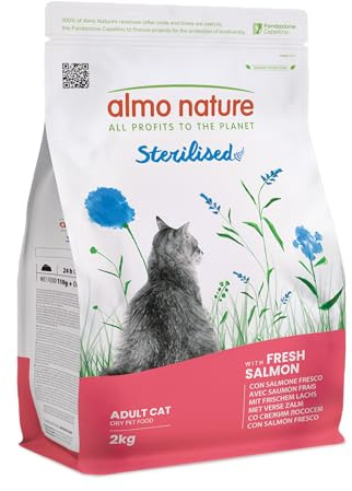 Almo Nature Sterilised - Crocchette Gatto Sterilizzato con Salmone Fresco - A Basso Contenuto di Magnesio e con Fibre per il Controllo del Peso - Sacco da 2kg