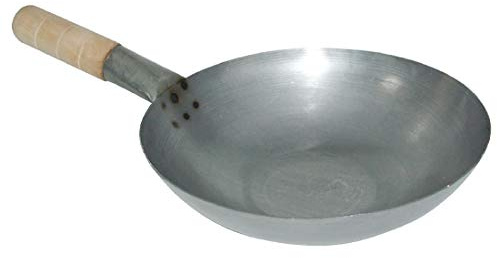 Vogue Mild Steel Wok Flat Base 356 mm, Stay Cool Wooden Handle, Easy to Season, Asian Style Cooking, Stir Fry Noodle Cooking, Commercial or Home Kitchen Use, K297