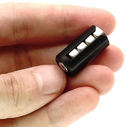 4LR44 Batterie Adapter von 4 x LR44 zu 4LR44 Battery Adapter von Ausgeknipst