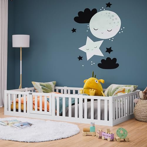 Bellabino Tapi Bett 120x200 cm, Kinderbett mit Rausfallschutz und Tür, inklusive Lattenrost, Montessori Bodenbett für Jungen und Mädchen aus Kiefer Massivholz, weiß lackiert, Bed