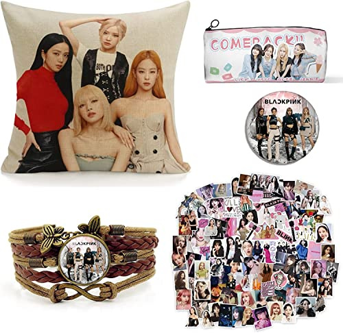 ZPPLD Blackpink Artículos de Merchandising, set de regalo para fans de Blackpink, 1 funda de cojín Blackpink, 1 pulsera de piel trenzada, 100 pegatinas Blackpink, estuche de lona de una capa, broche