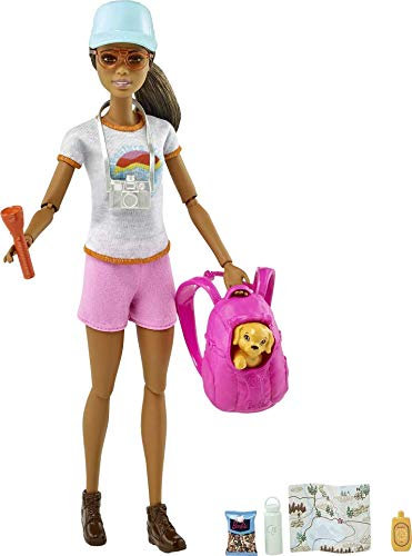 Barbie GRN66 - Wellness Wanderin-Puppe (brünett) mit Hündchen und Spielset, Geschenk für Kinder von 3 bis 7 Jahren