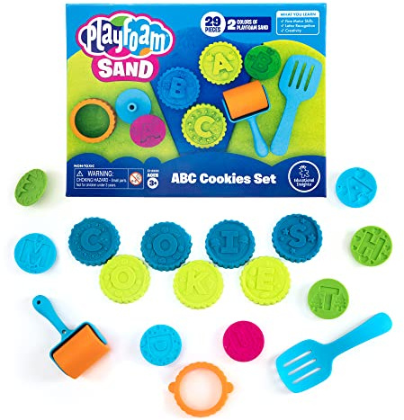 Learning Resources Galletas del abecedario con arena Playfoam, juguete con arena de juegos de 2 colores, 26 letras y herramientas para modelar y esculpir, niños pequeños, aula, 3, multi, 2233