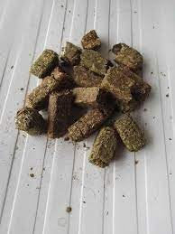 Nutri e Rigenera il Tuo Cavallo: Fieno in Wafer Ricco di Fibra, Sacco 20kg
