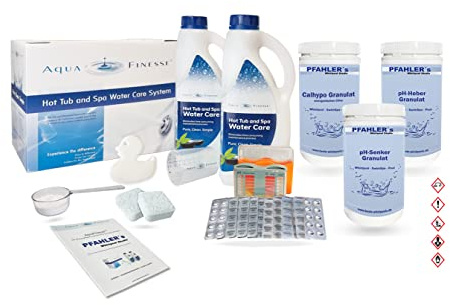 AquaFinesse Wasserpflege Set für Whirlpools, inkl. Calhypo-Chlor, pH Senker, pH Heber, Pooltester mit Testtabletten, FilterClean-Tabletten,Scum Bug absorbierender Schwamm