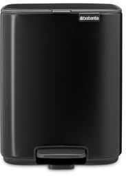 Brabantia Bo Pedal Cubo de basura 7L (negro mate), papelera cocina con diseño compacto y sistema de apertura con pedal, cubo basura reciclaje con cubo extraíble, incluye bolsas PerfectFit
