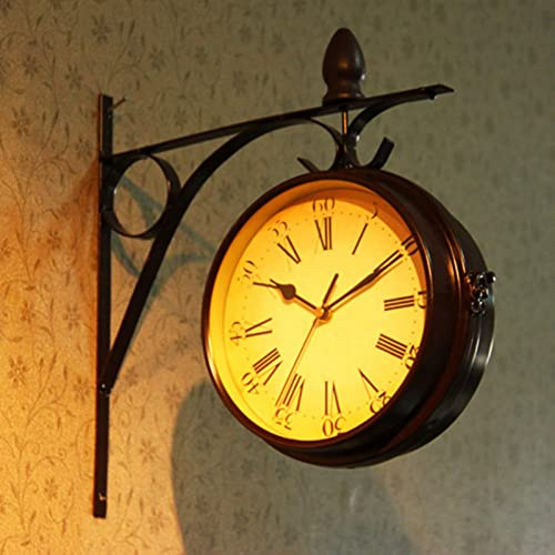 Reloj de pared industrial retro de doble cara – Reloj de estación de tren resistente a la intemperie con soporte para colgar – Decoración de jardín vintage que funciona con pilas