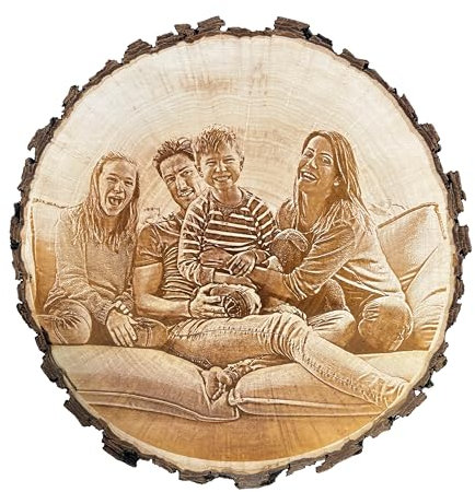Personalisierte Baumscheibe mit Gravur & Fotogravur, verschiedene Größen, personalisierte Geschenke zu Hochzeit, Jubiläum, Jahrestag, Geburtstag & Weihnachten, Unikat aus massivem Erlenholz.