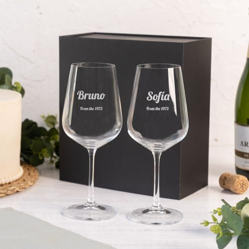 Wanapix | Calice di Vino Personalizzato | Con Scatola Regalo | Set da 2 | Bicchiere da Vino | Cristallo di Boemia | Inciso al Laser | 45 cl | Regalo originale | Anniversario - Testo